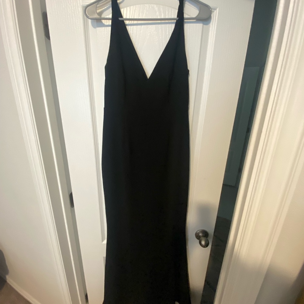 Lulus black fitted maxi dress. Great for bridesmaids or wedding guests!
